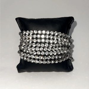 Vintage SilverTone Multi Strand Clear Rhinestone & Beaded Stretch Bracelet D2-46